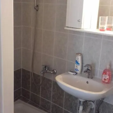 ανεξάρτητη γκαρσονιέρα κοντά στο κέντρο της πάτρας *