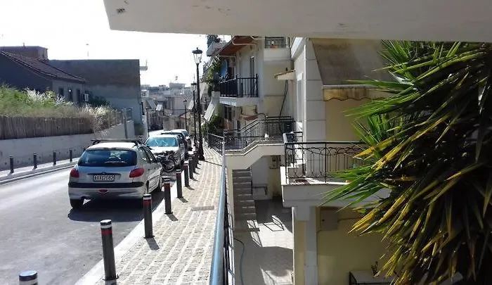 アパート ανεξάρτητη γκαρσονιέρα κοντά στο κέντρο της πάτρας パトラ